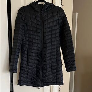 The North Face Women's Black Hooded Thermoball coat